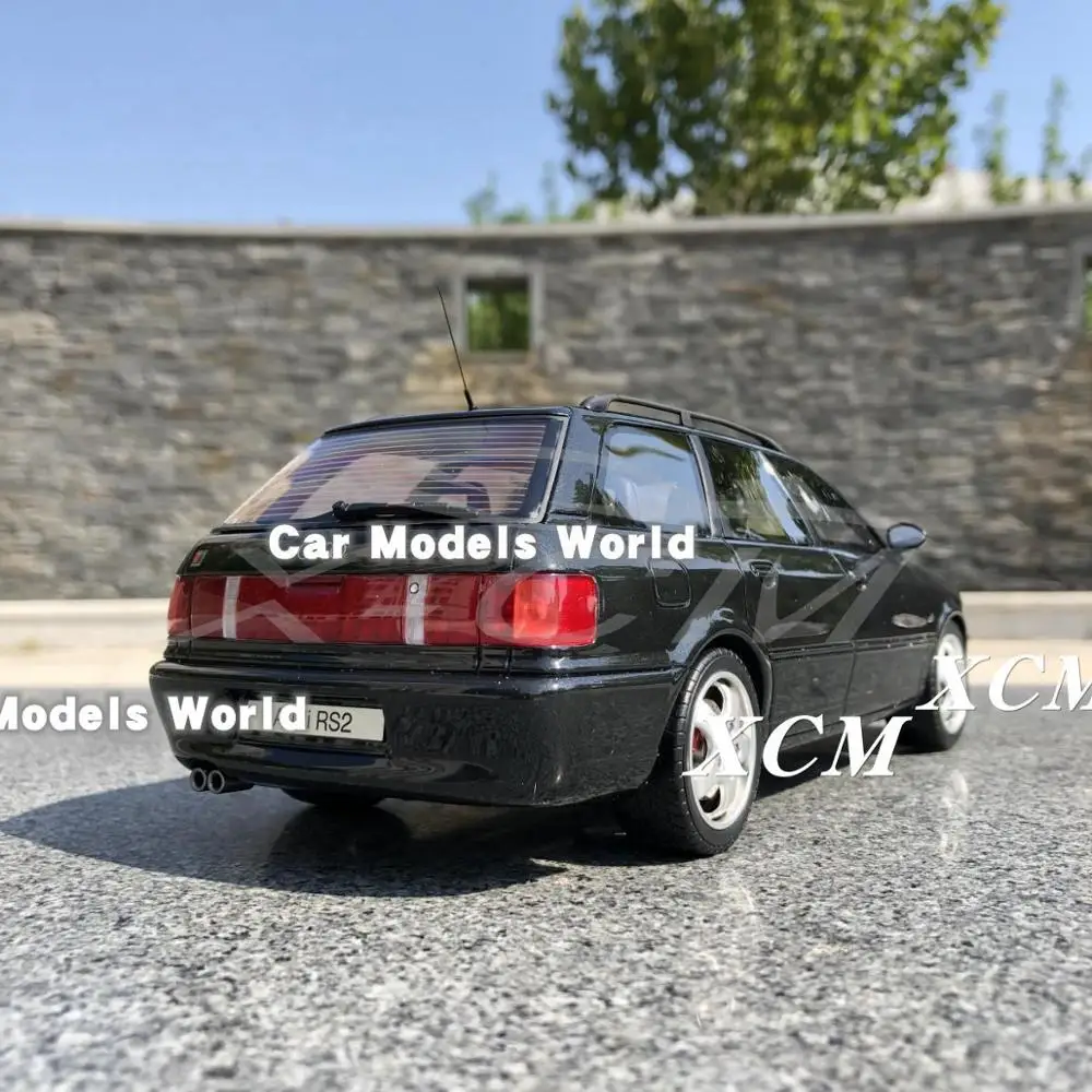 Полимерная модель автомобиля Otto RS2 Avant(черный) 1:18 OT831B+ маленький подарок