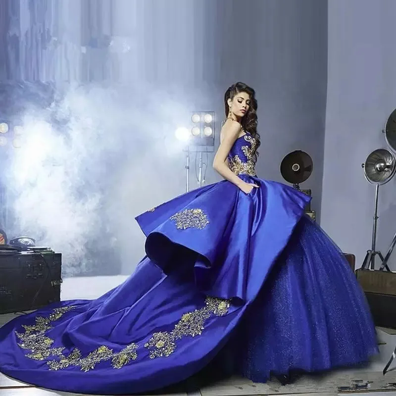 

Luxury Detail Gold Embroidery Quinceanera Dresses with Peplum 2019 Masquerade Ball Gown Royal Blue Sweet 16 Girls prom ball gown