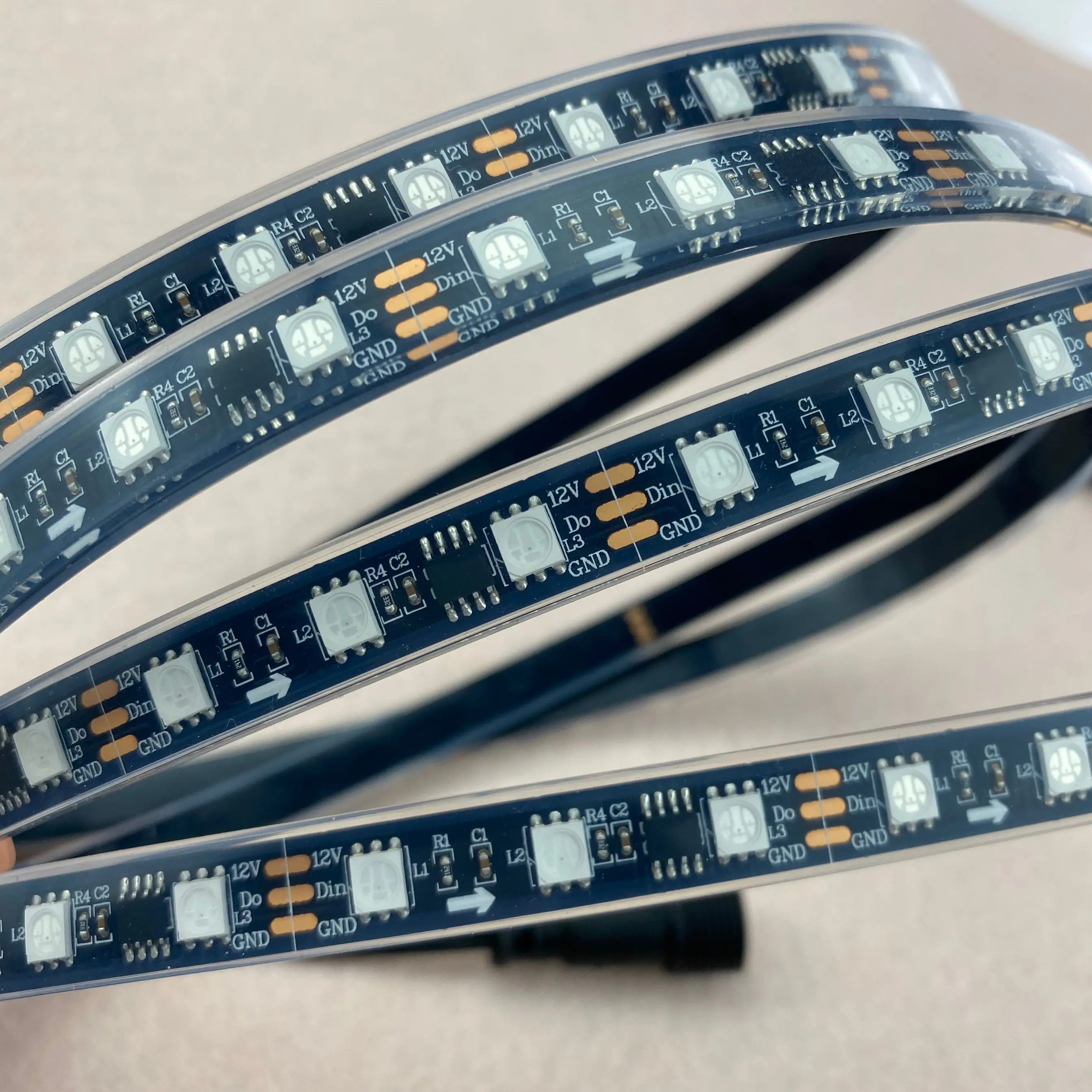 

IP68 full color with epoxy resin filled 5m DC12V WS2811 300LEDs (20pixes/m) BLACK PCB led digital strip