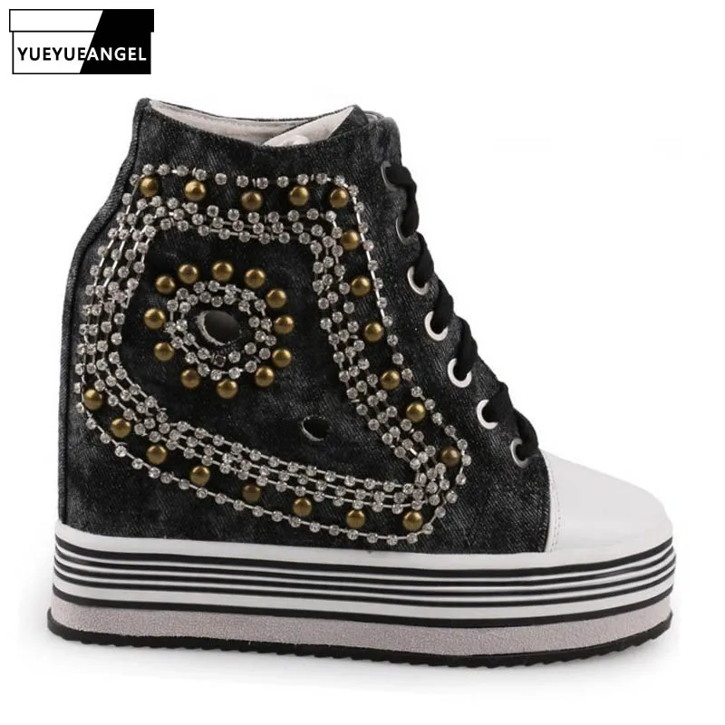 Женские туфли на танкетке 12 см высокие кроссовки из денима платформе со скрытым