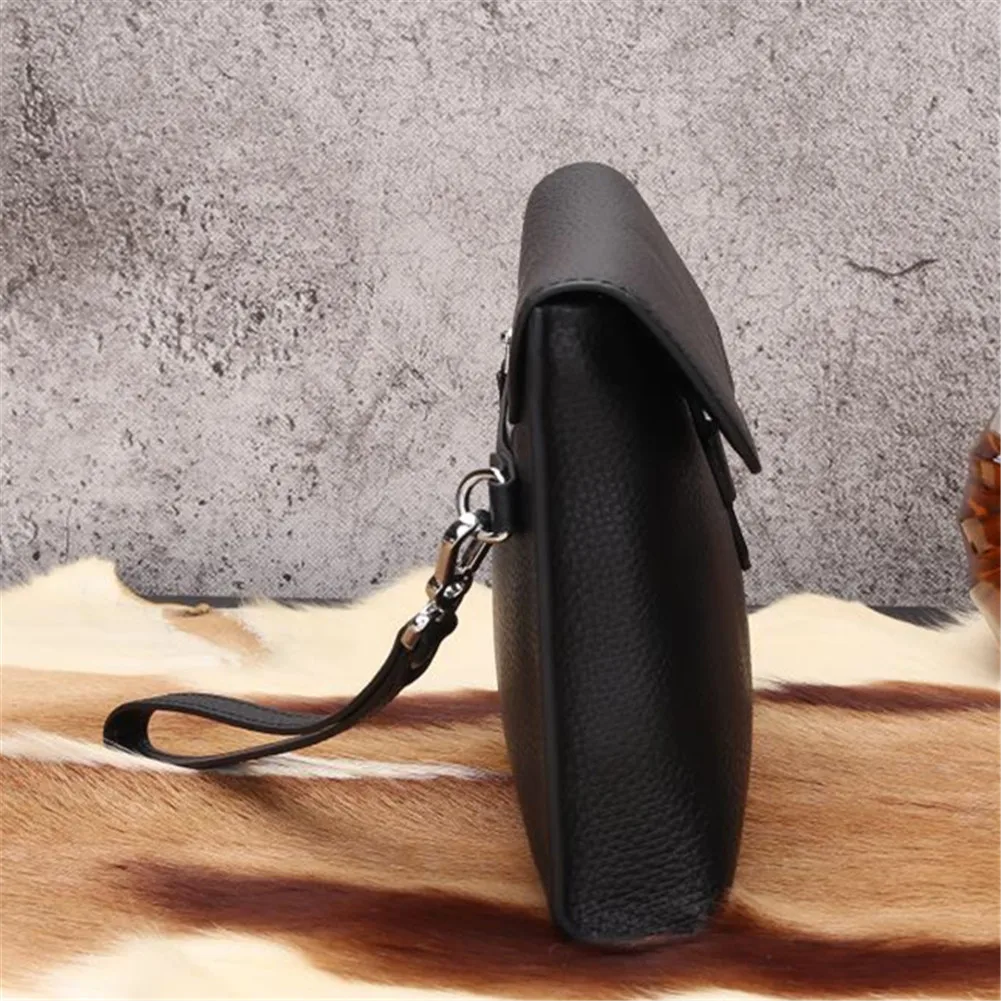 

New leather men and women large-capacity fashion handbag messenger bag clutch