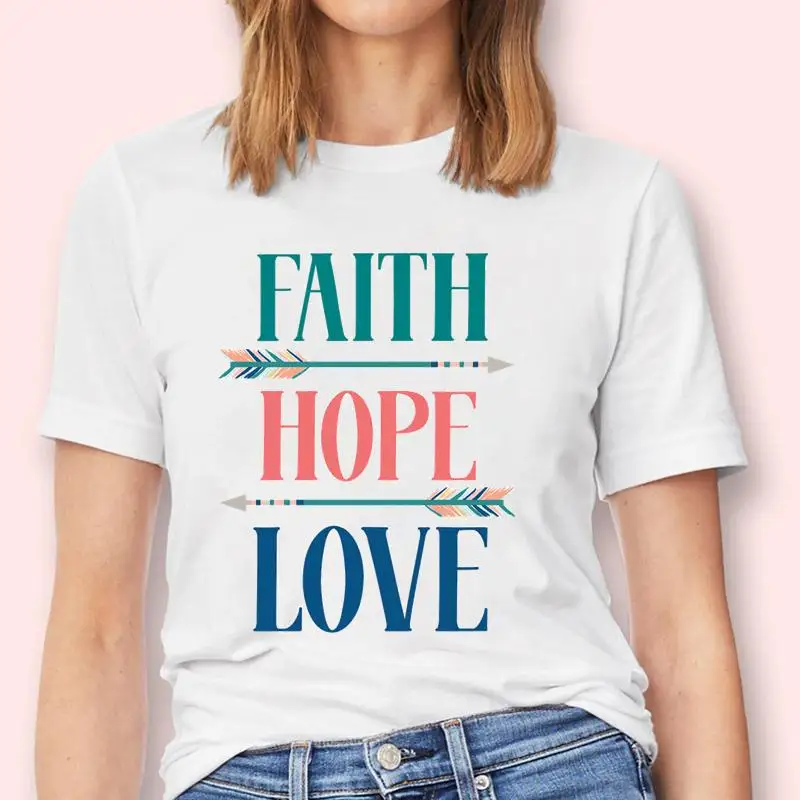 

Женская футболка с коротким рукавом, с принтом и надписью Love