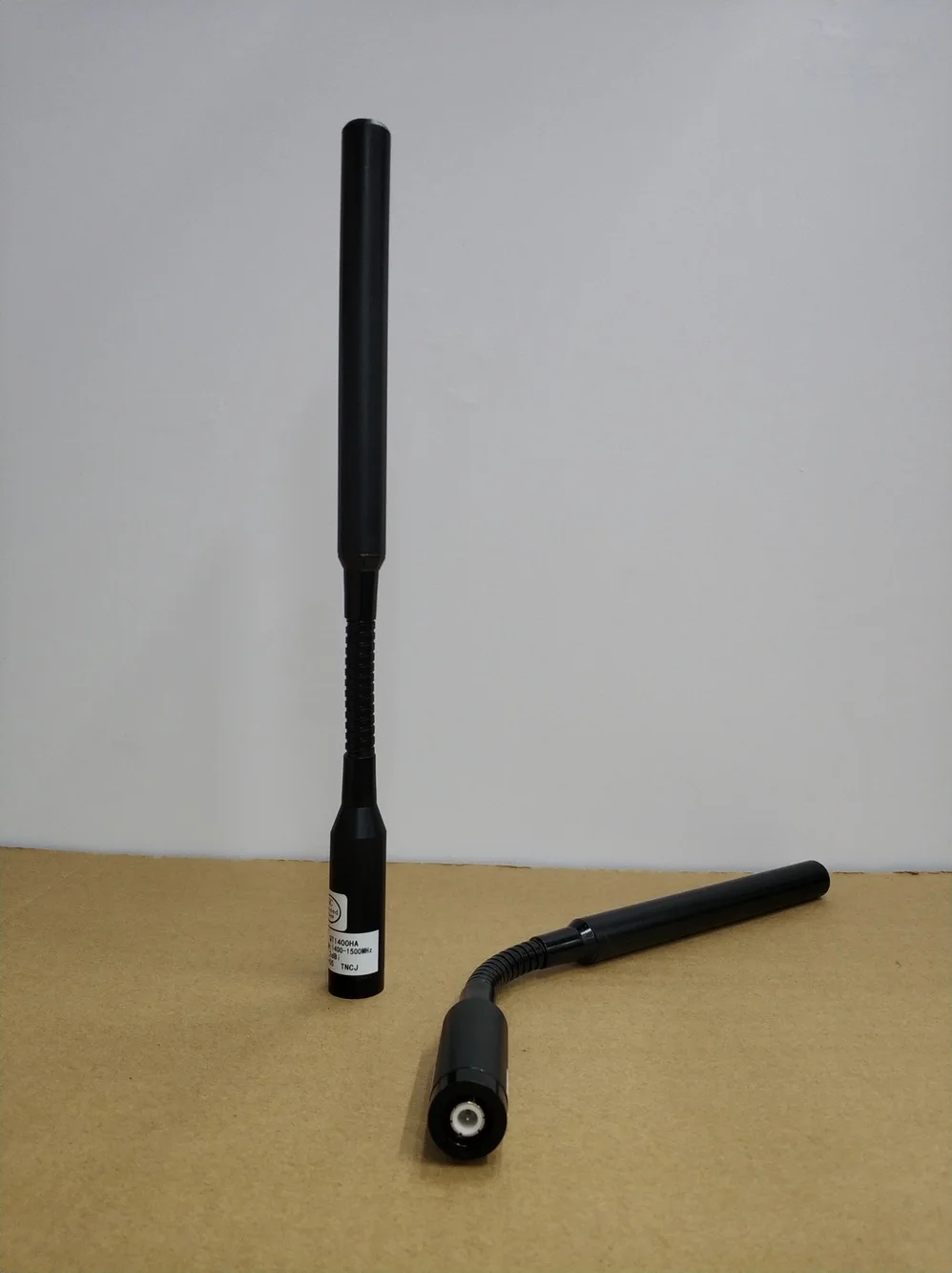 

1.4g gooseneck antenna HT1400HA, 3dBi, TNC joint, length of 30 cm