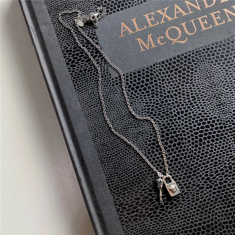 

RUIYI Real 925 Sterling Silver Women Fashion Crown Lock Key Charm Necklace Minimalist Simplicity Niche Chic Chokers Necklaces