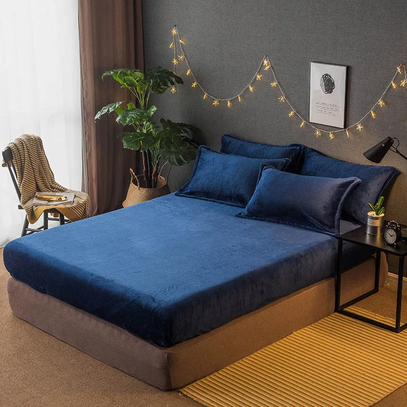 Фланелевый чехол на матрас однотонный утолщенный теплый мягкий удобный защитный