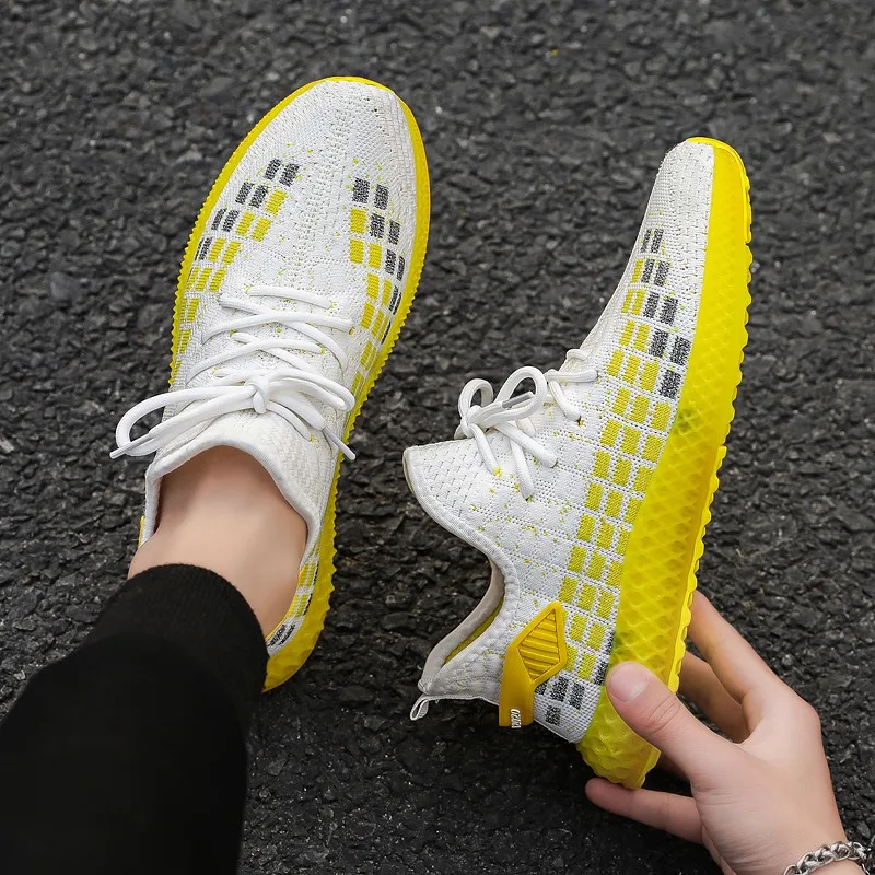 

2020 Fashion New Colorful Original Men's Running Shoes Casual Sneakers Air Breathable Non Slip Jogging Sport Shoes Men 350V2