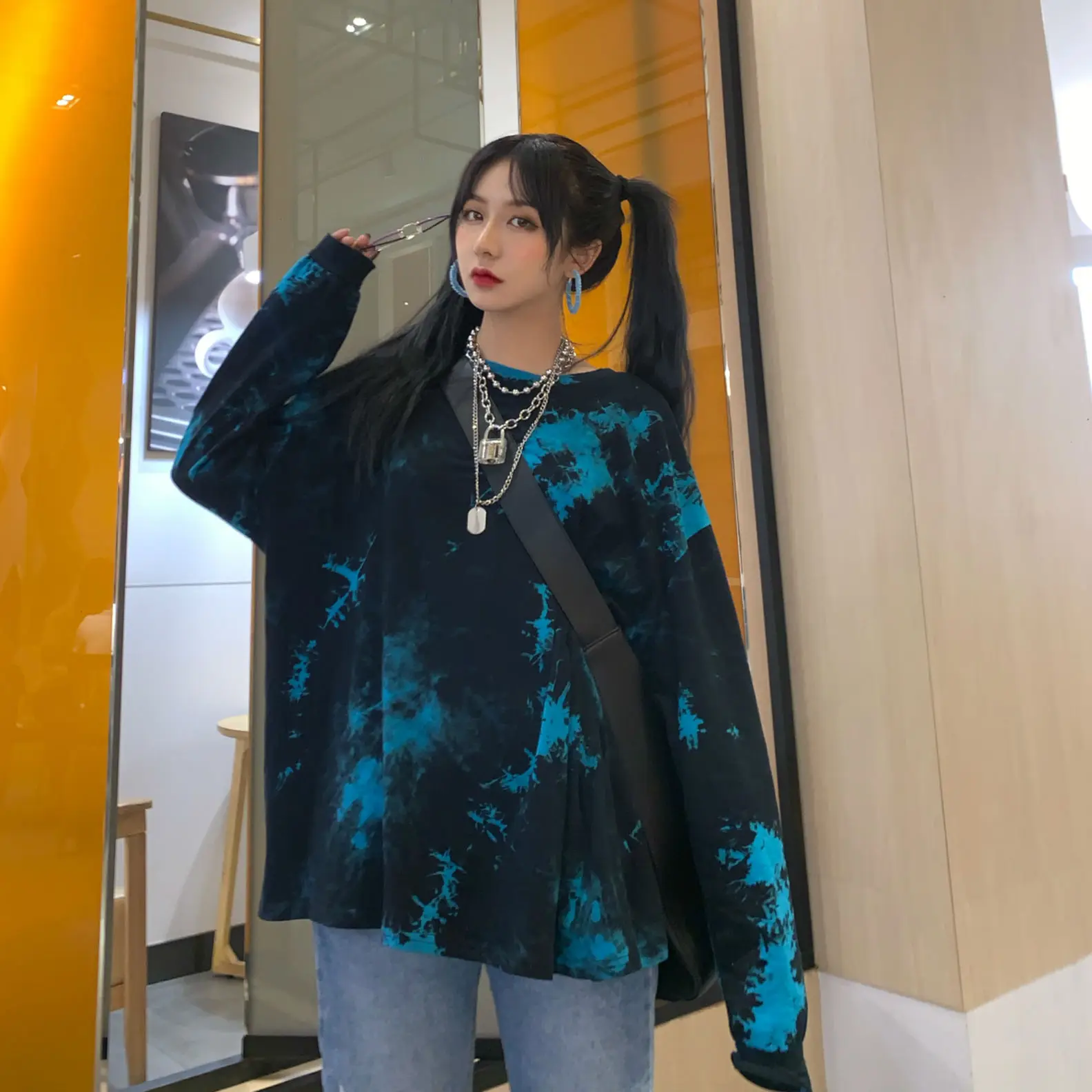 

Spring Summer Retro Graffiti Loose Women T Shirt Harajuku Crew Neck Long Sleeve Tops New All-match Print Streetwear Clothing