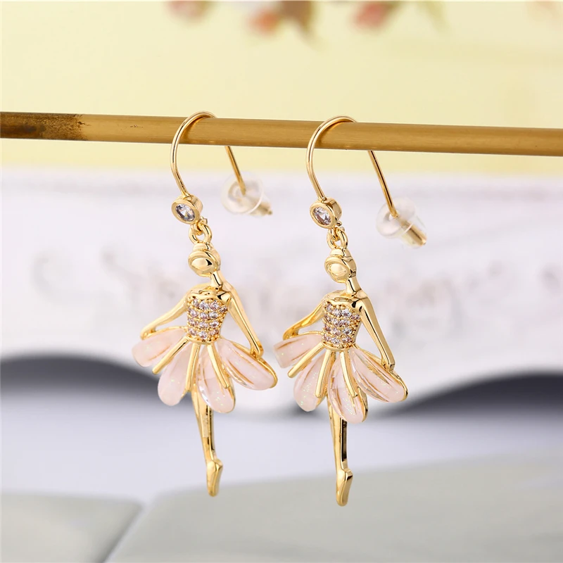 

2020 New Products Fashion Temperament Trend Dance Girl Earrings Fashion Trendy Long Earrings Thin Earrings Holiday Gifts Tianzhe