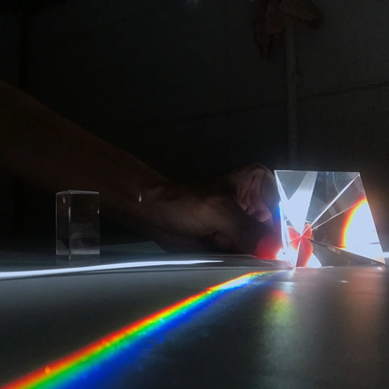 80 мм пользовательские цвета призмы Пирамида кристалл генератор энергии