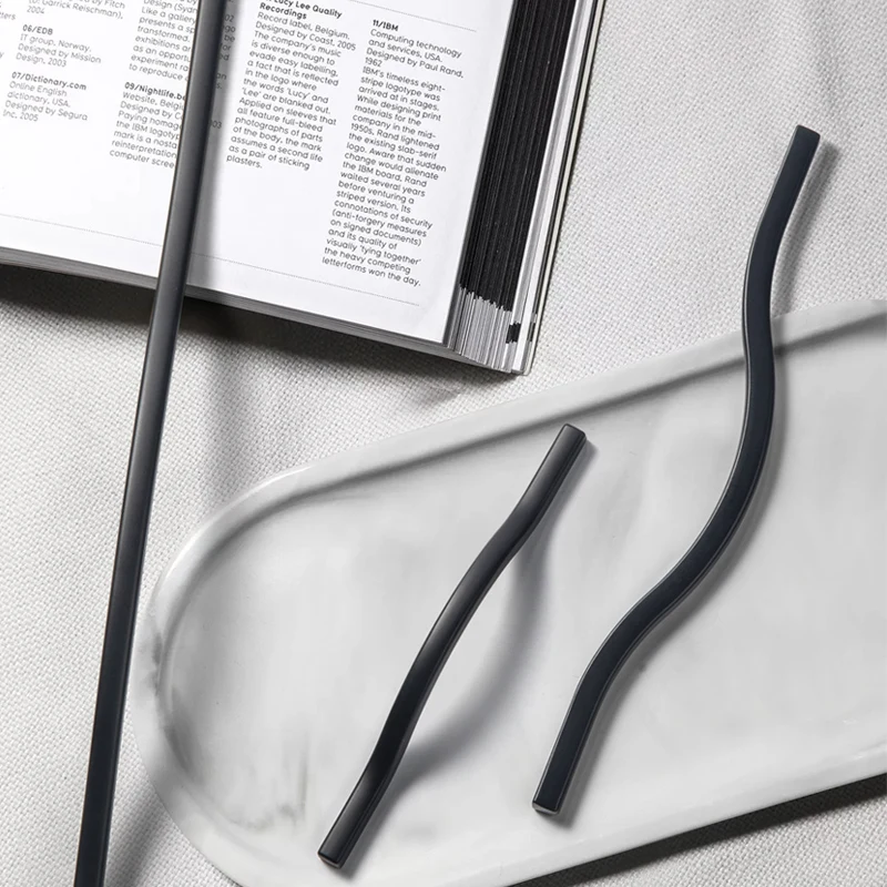 

Streamlined Double Hole Centers Pulls Black Cabinet Long Handle Kitchen Cupboard Pull Drawer Knobs for Furniture Handle Hardware