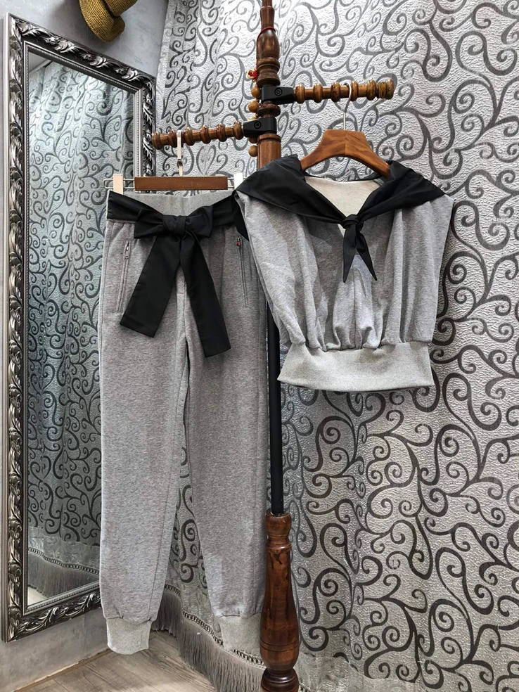 Sweatshirt Sets 2021 Spring Summer Casual 2 Piece Tracksuit Women Hooded Sweatshirt Tops+Ankle Length Grey Black Pant Sets Crop