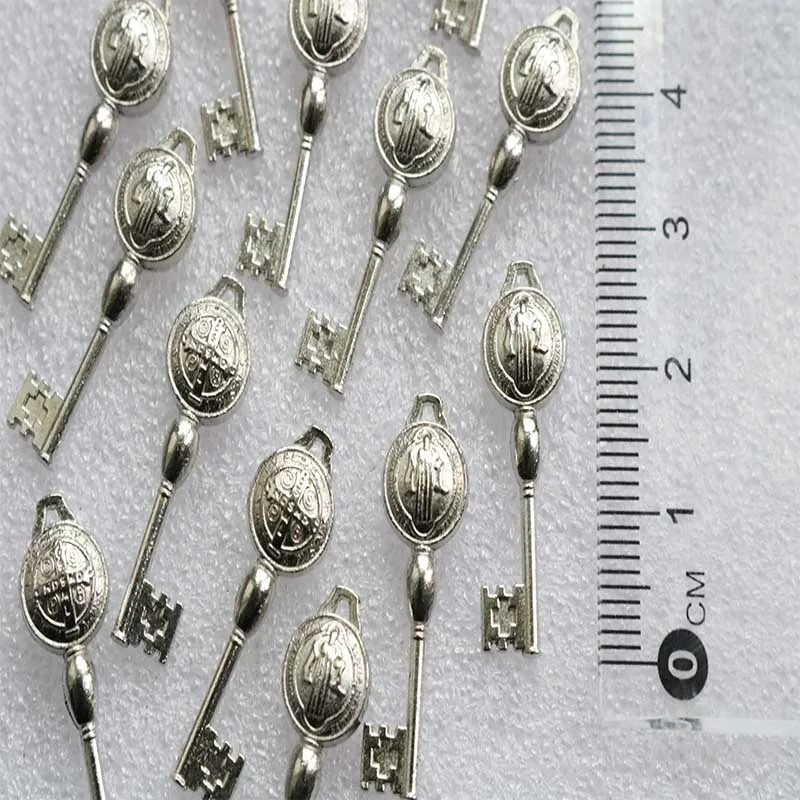 Религиозная Подвеска &quotИисус&quot маленький крестообразный амулет от San Benito|Шармы|