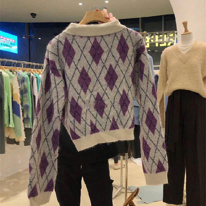 

YOSIBCD Women 2021 Fashion With Argyle Cropped Knitted Sweater Vintage Lapel Collar Long Sleeve Female Pullovers Chic Tops
