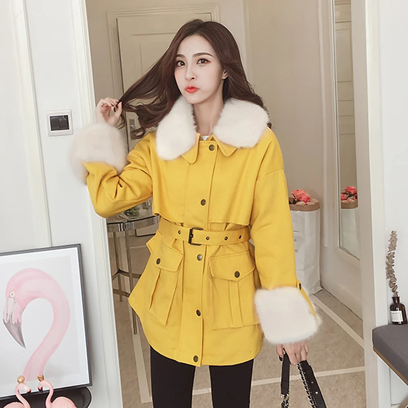 Женская джинсовая куртка на флисе красная желтая коричневая с искусственным