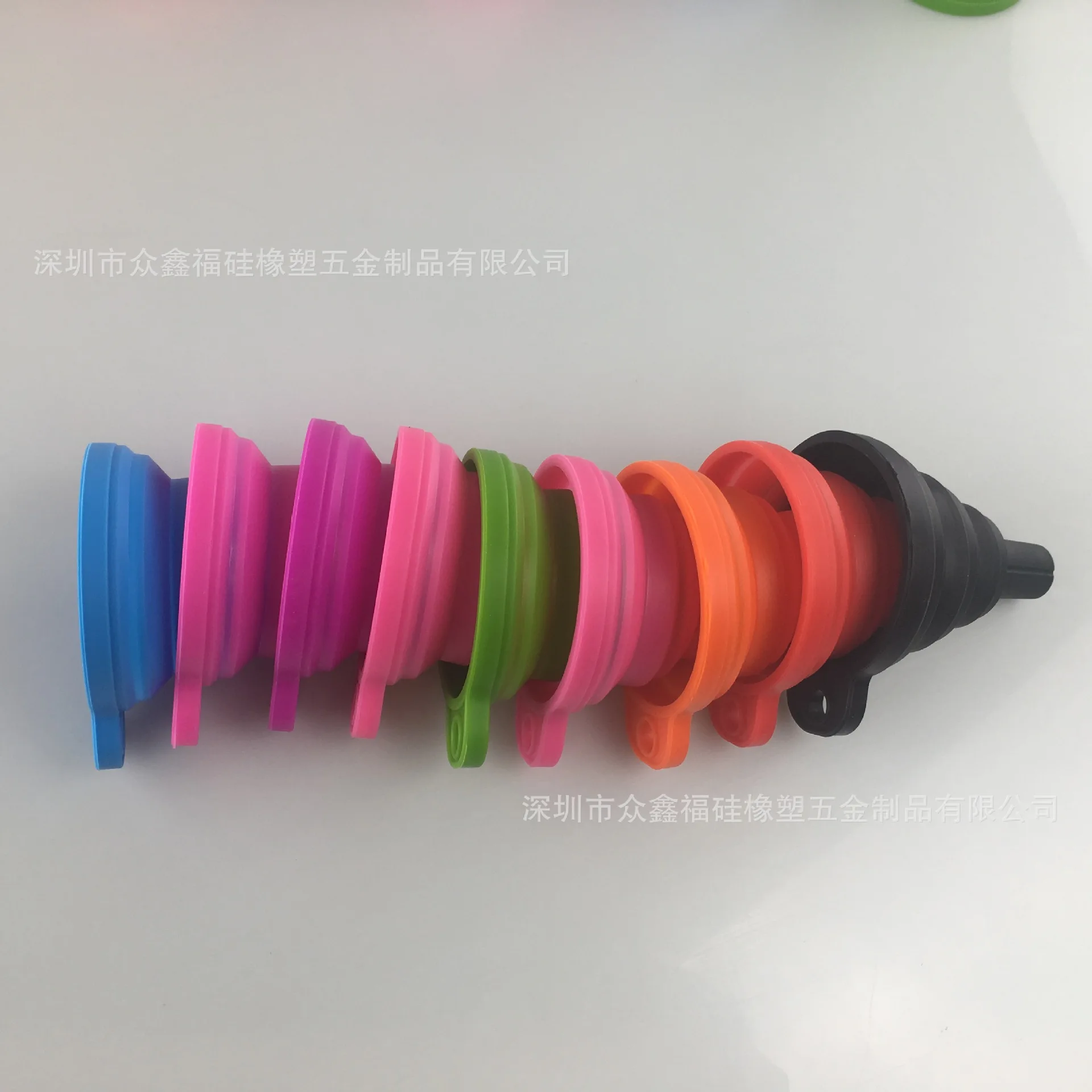 1PC Silicone Collapsible Funnels Food Grade Pure Mini Funnel Wine Leakage Oil Filter Folding Telescopic Kichen Tool | Дом и сад