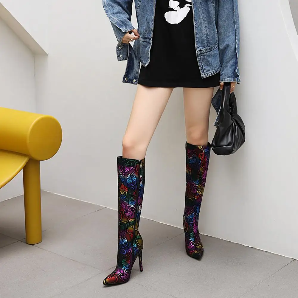 Модные зимние женские сапоги Женские до колена с цветочным рисунком Модная обувь