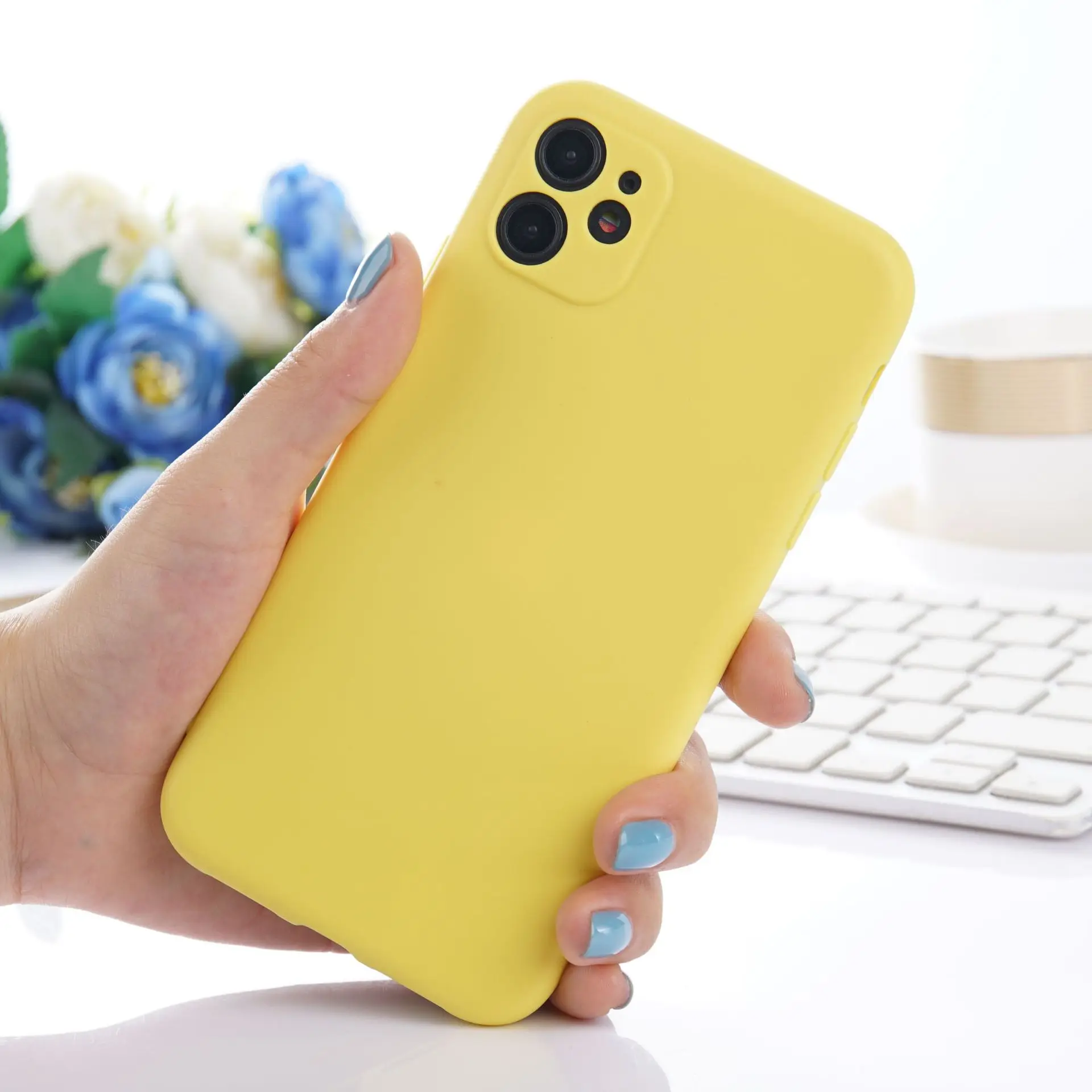 

Suitable for IPhone 11 Pro Max Soft Frosted All-inclusive Mobile Phone Case Fashion IPhone 12 Pro Max Color TPU Mobile Phonecase