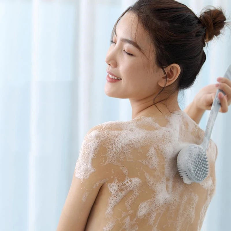 

Новая силиконовая щетка с длинной ручкой для ванны и душа, щетка для тела для ванны, двусторонний скребок с ультрамягкой щетиной для женщин ...
