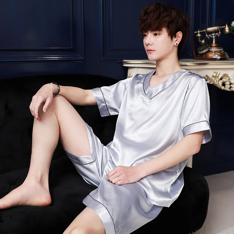 

Pajamas Men's Summer Ice Silk Thin Men's Short Sleeve Shorts Suit Spring and Autumn Silk Men's Large Size Summer Home Wear