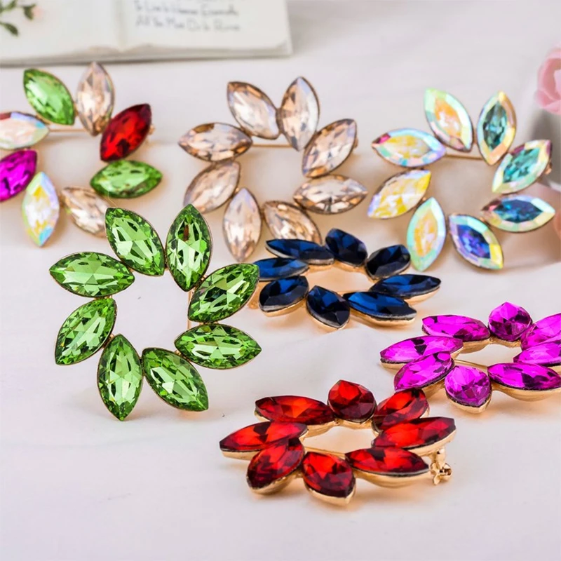 Брошь унисекс из цинкового сплава австрийская брошь с кристаллами простая для