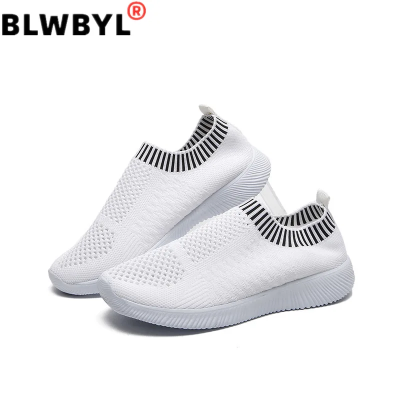 

2021 New Women's Sneakers Shoes Flat Knitting Spring Plus Size Female Mesh Vulcanized Ladies Slip On Breathable Casual Loafers