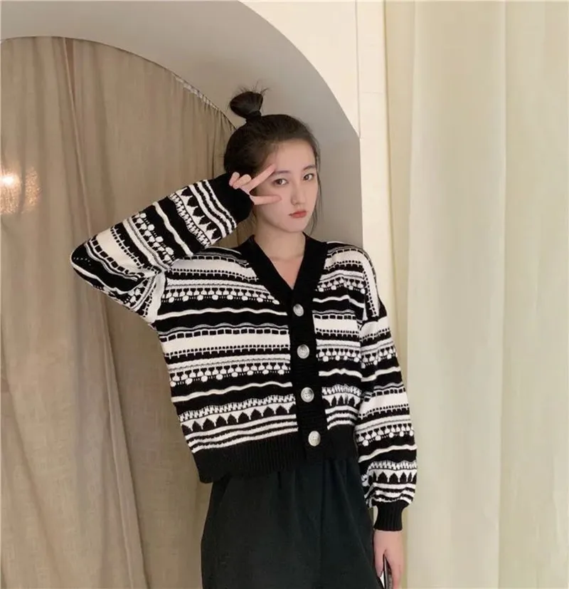 

Retro Striped Sweater Women's 2021 Autumn Short Style Lazy Style Loose Wear Korean Version Of Online Celebrity Knitted Cardigan