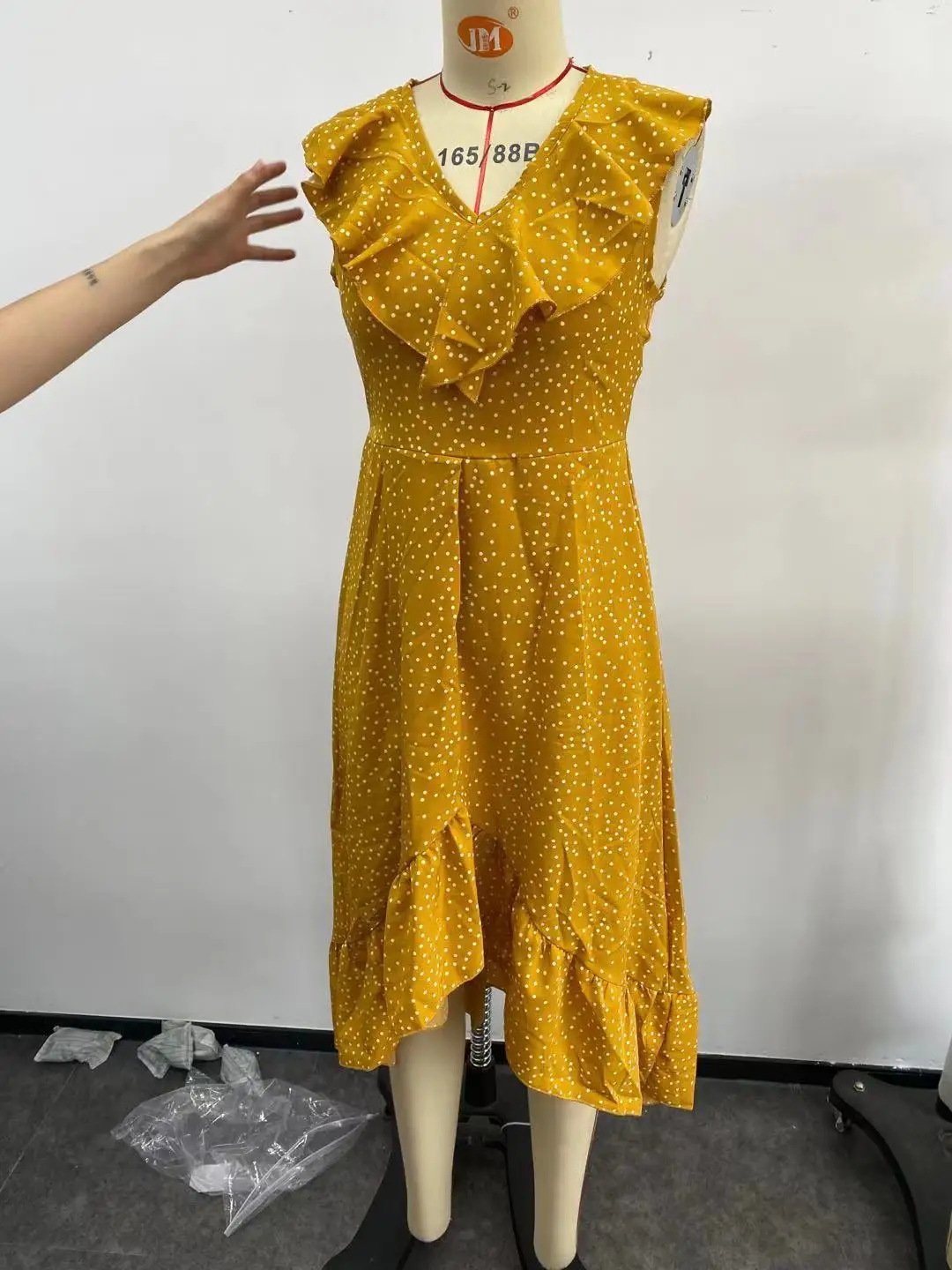

2021 Women's V-neck Bohemian Dress Sexy Holiday Beach Dress Casual Small Floral Irregular Dress