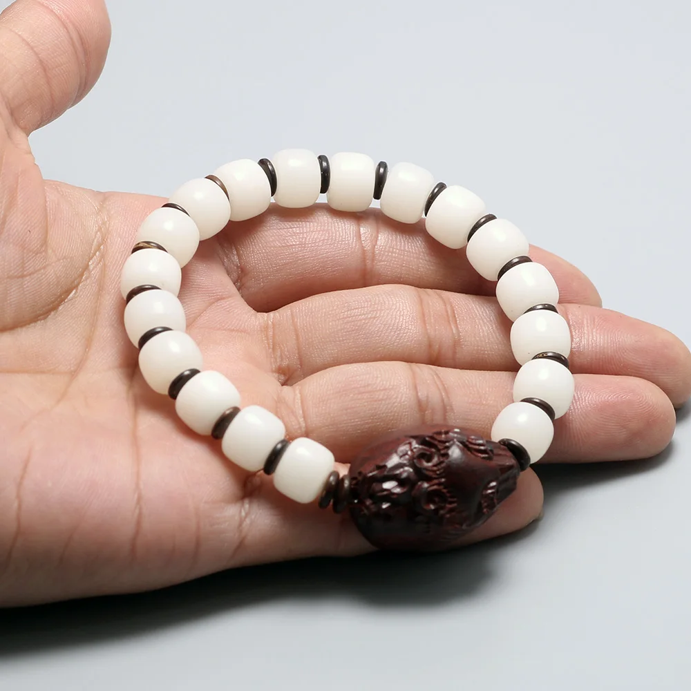 Браслет из натуральных бусин женский и мужской с красным сандаловым деревом |