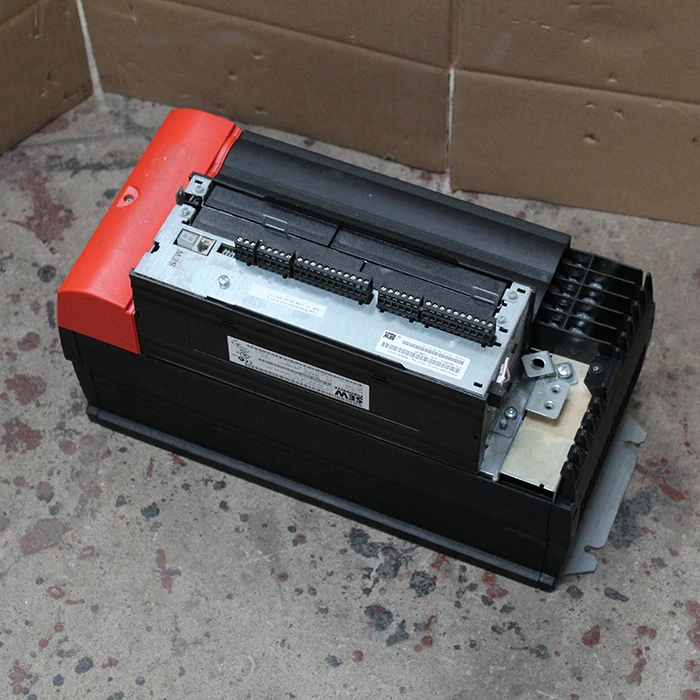 

SEW EURODRIVE MDX61B0300-503-4-0T MDX60A0300-503-4-00 frquenzumrichter