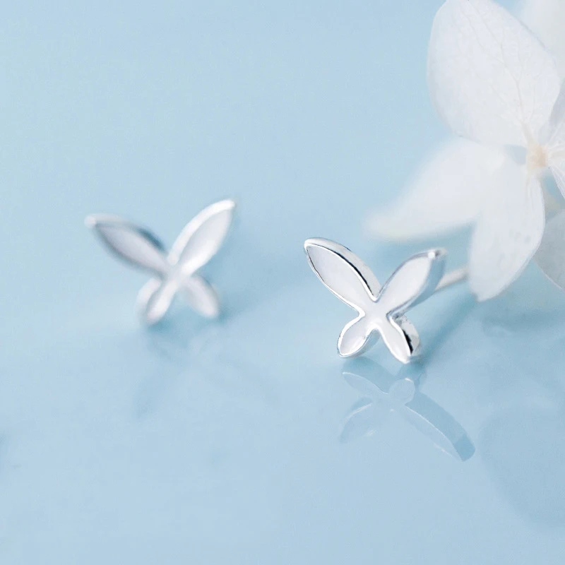 

Женские серьги-гвоздики в виде бабочки, из серебра 925 пробы