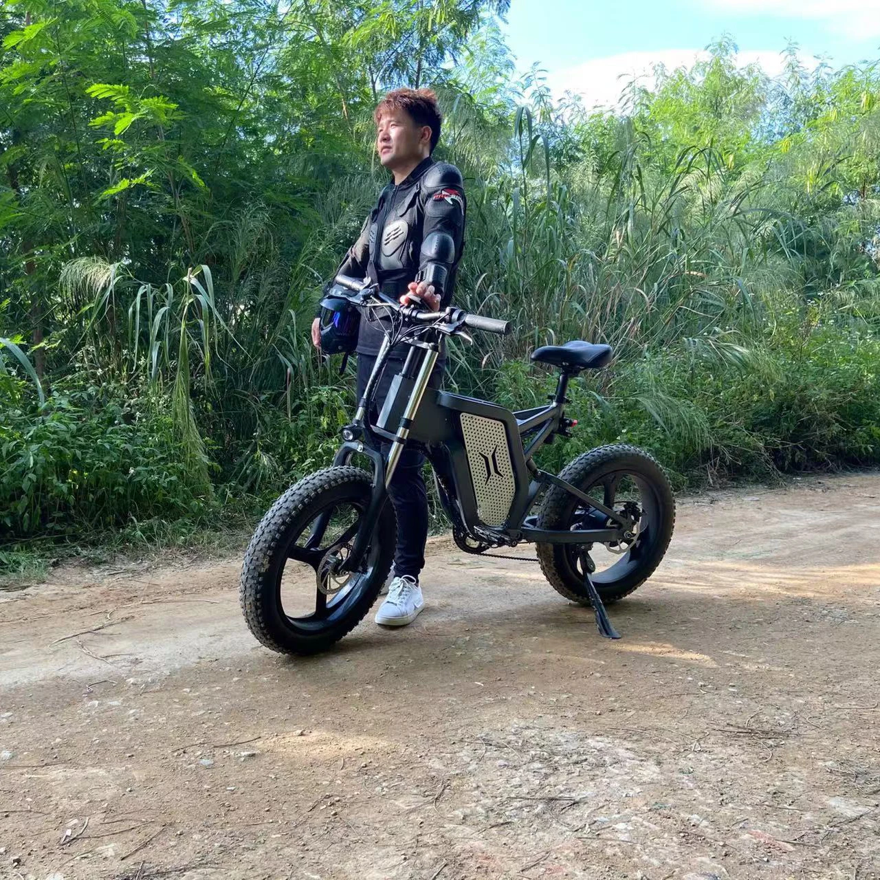 Электрический электровелосипед для езды по бездорожью 20-дюймовый Снежный