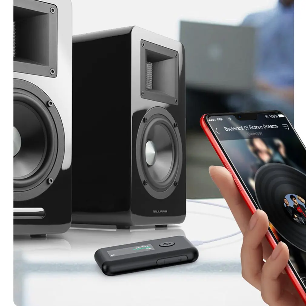 

YET-T2 Bluetooth5.0 Audio Transmitter Receiver USB Charging with Battery 3.5mm Jack Aux Wireless Adapter For PC TV Headphone Car