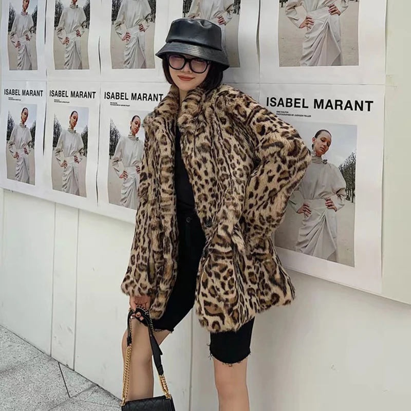 

Женская зимняя куртка с леопардовым принтом, из натурального кроличьего меха