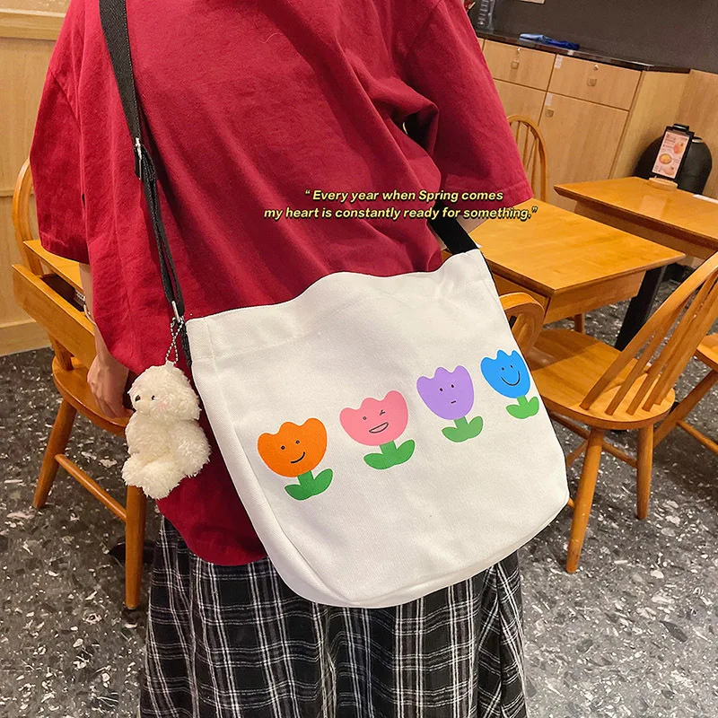 

Женская тканевая сумка через плечо с цветочным рисунком, брендовая дизайнерская дамская сумка с широким ремнем, модная женская сумка-хобо, ...