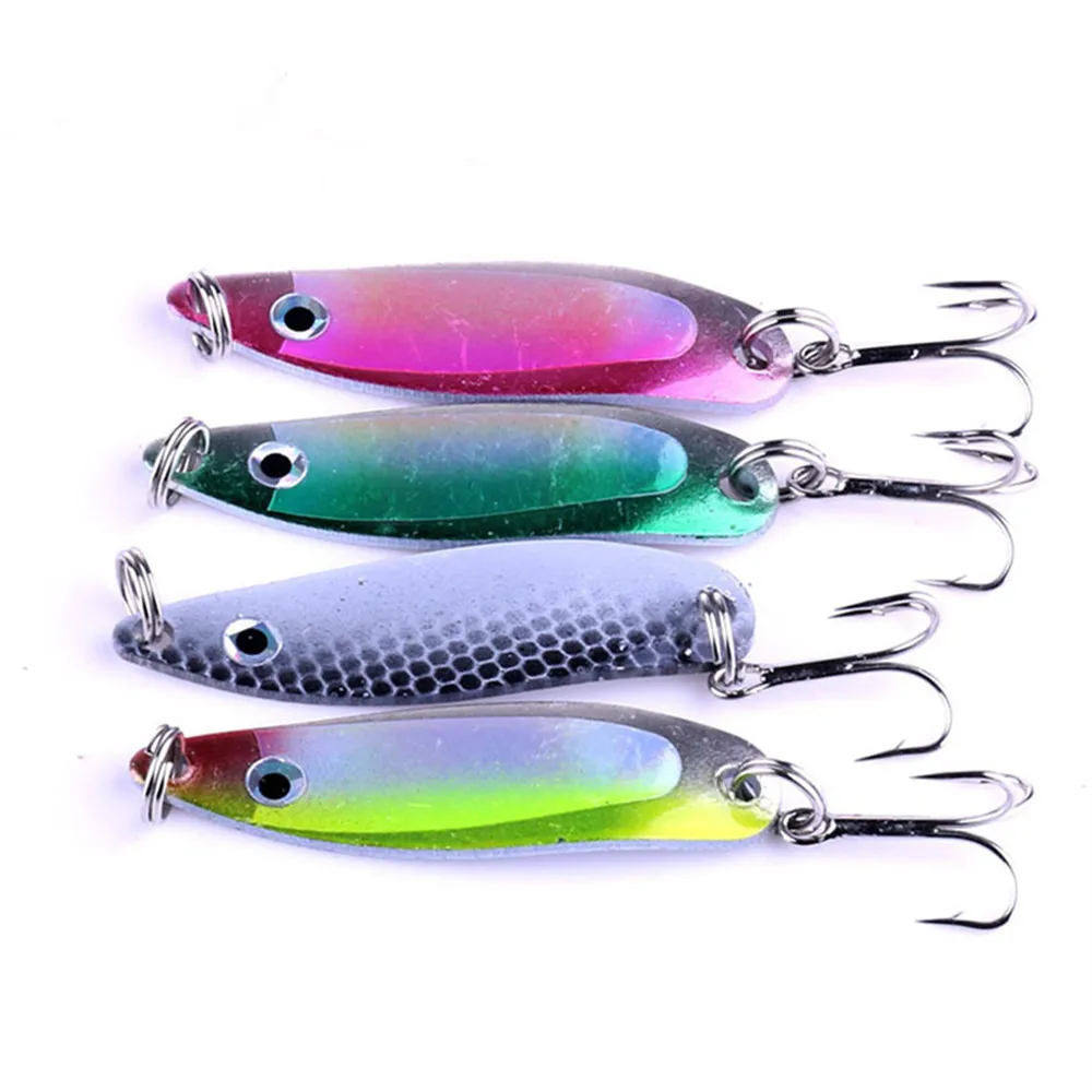 1PCS Hot 5CM/6.5G Metal Sequin Fishing LURE Artificial Bait 3D Eyes With Ring And Three Hooks