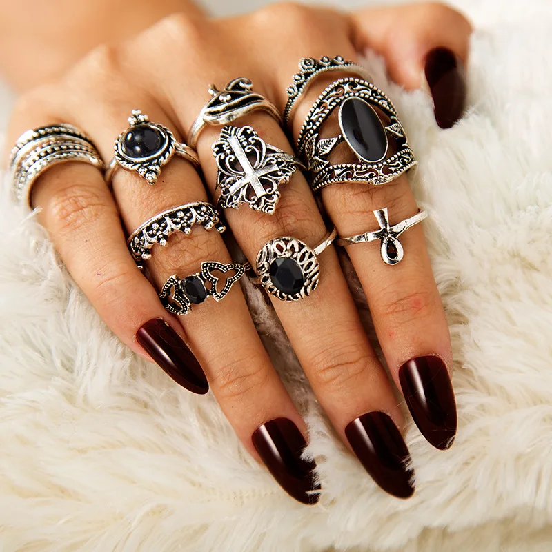 

New Retro Boho Style Cross Crown Black Gemstone Diamond Alloy Ring 11 Piece Set Women's Geometric Round Coin Finger Ring Jewelry