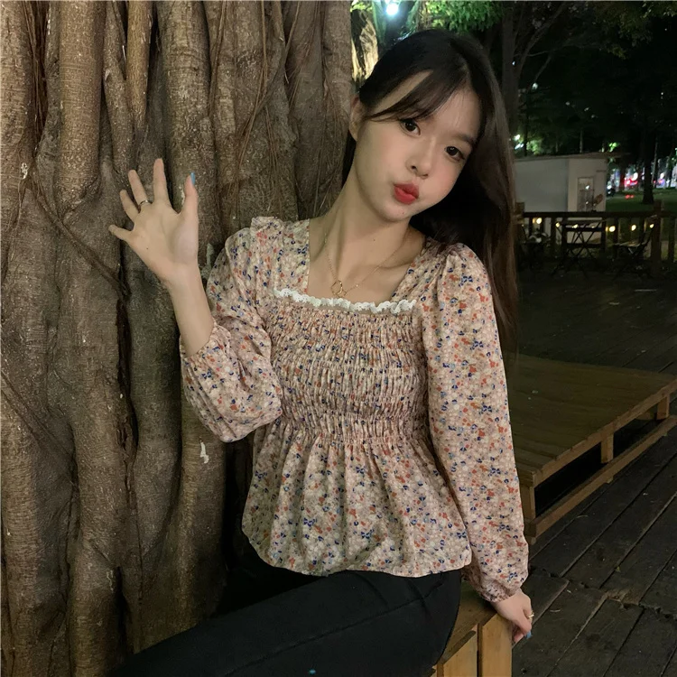 

Shirt Early Autumn Lace Square Collar Puff Sleeve Floral