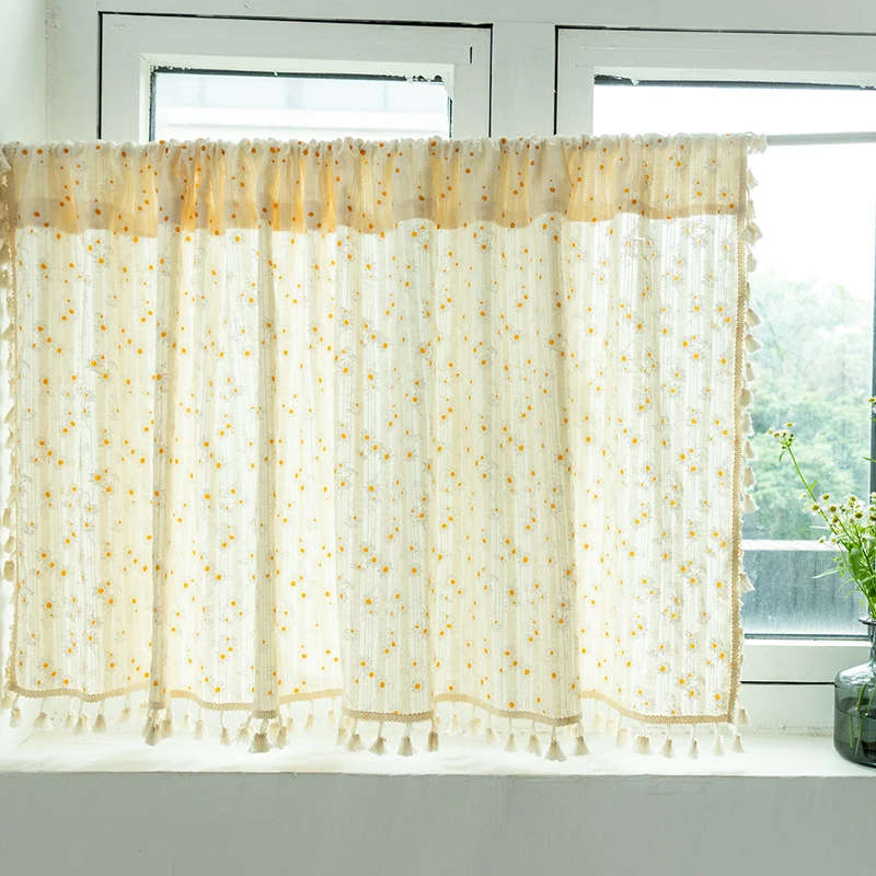 Короткие занавески с желтыми маргаритками для маленьких окон полузанавески из
