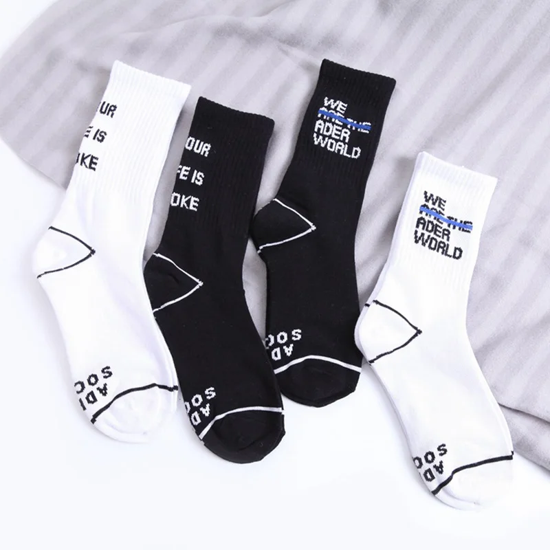 

Fashion Mens Socks Printed Letters Comfortable Breathable Middle Long Sock TY66