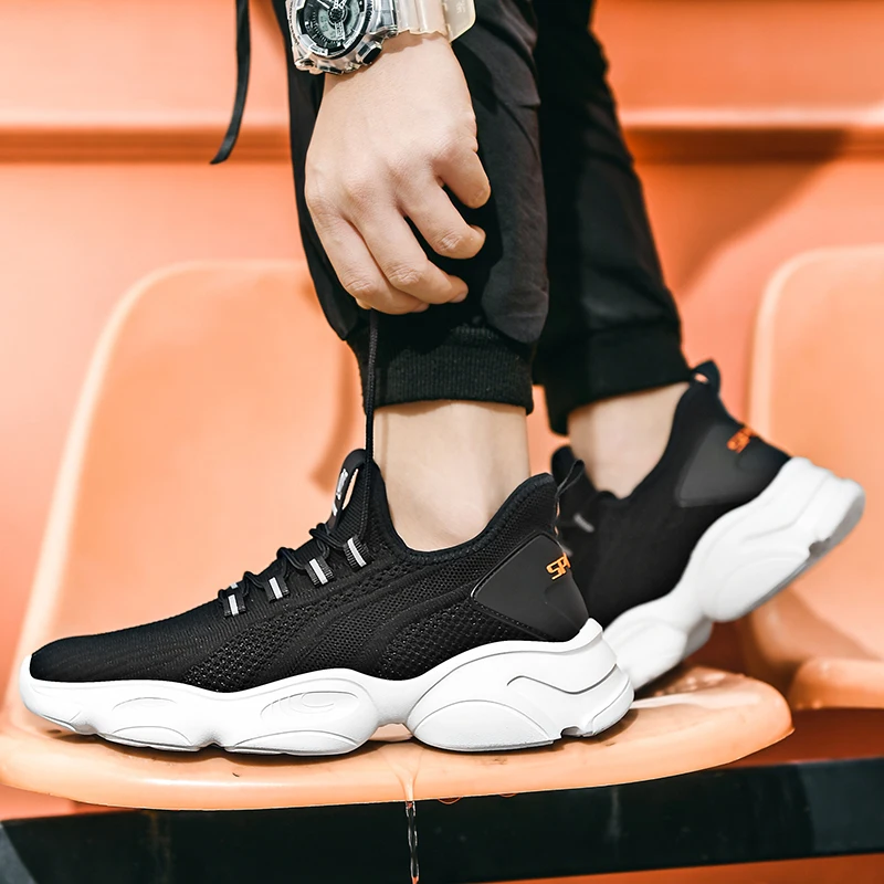 

Men's Fashion Sneakers Light Joker Simple Breathable Leisure Shoes Soft Bottom Lace-up Damping Running Shoes Large Size 39-46