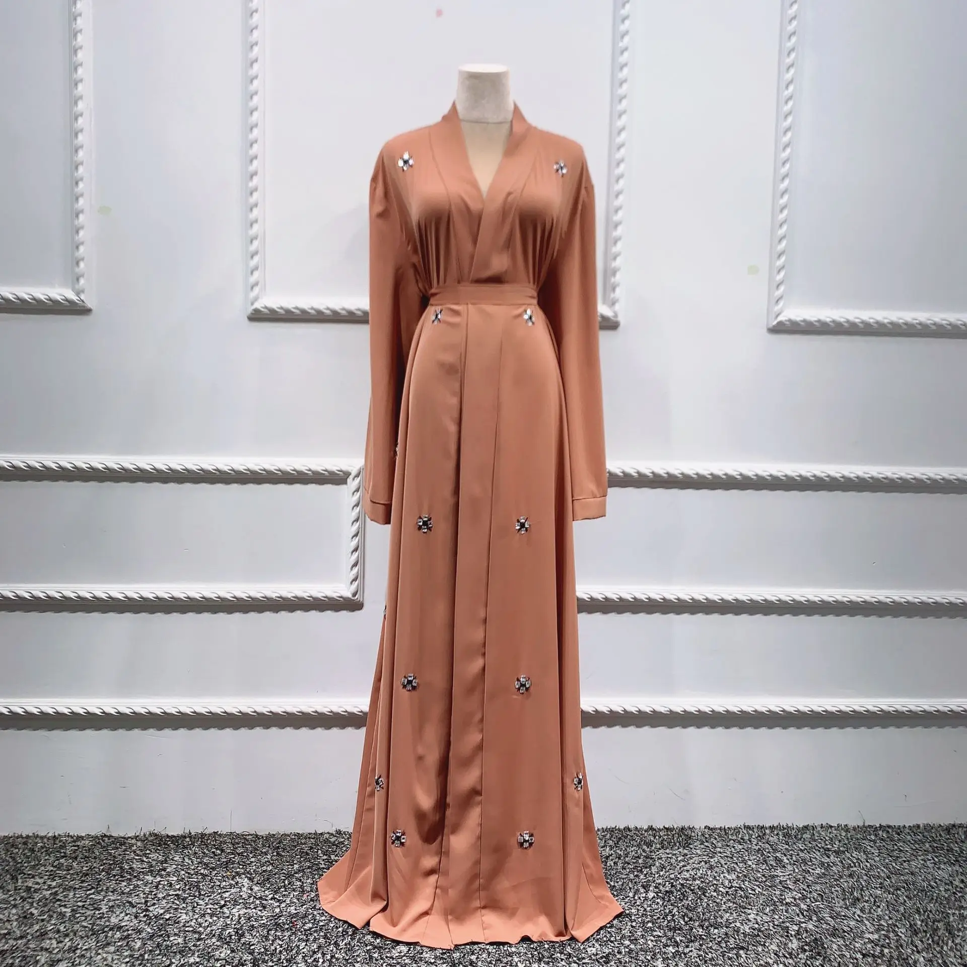 

Spring/summer 2021 Europe, America, Dubai fashion beaded Islamic cardigan robe dress Ramadan