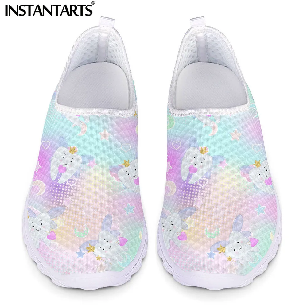 

Кроссовки женские INSTANTARTS, с радужным мультяшным рисунком зубов, легкие, пляжные