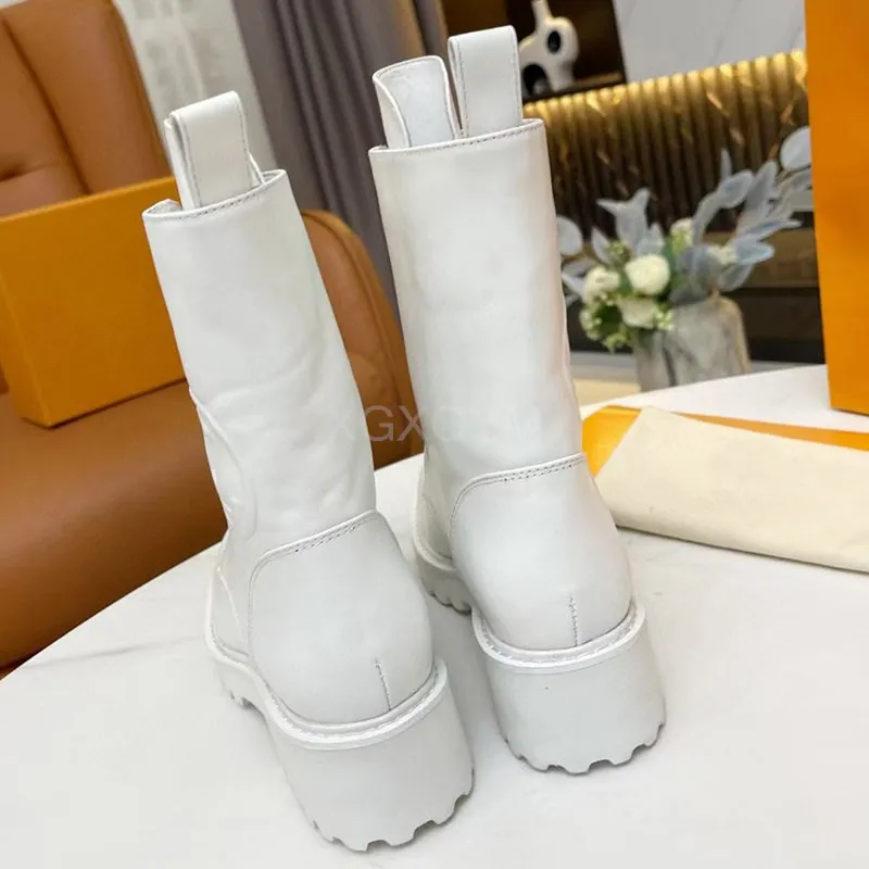 Harga Sepatu Bot Martin Pergelangan Kaki Asli Wanita Ujung Bundar Sepatu Bot Modern Musim Dingin Wanita Desainer Merek Berenda Sepatu Wanita Ringkas Ukuran Besar 41