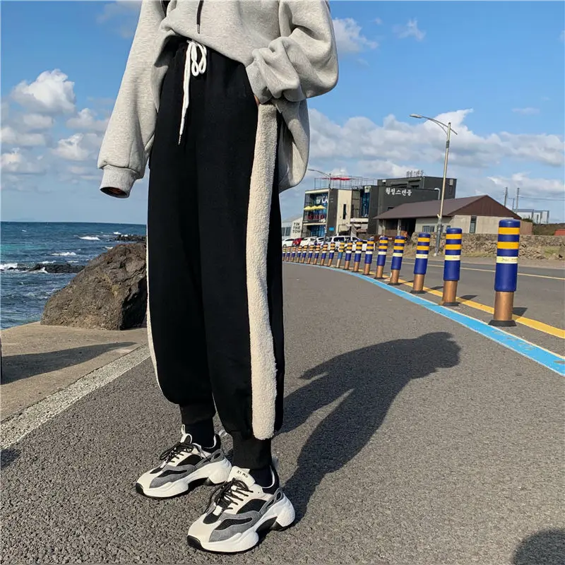 

HOUZHOU Winter Korean Style Balck Sweatpants Joggers Women Harajuku Casual Loose Thick Pants Jogging Joker Trousers Streetwear