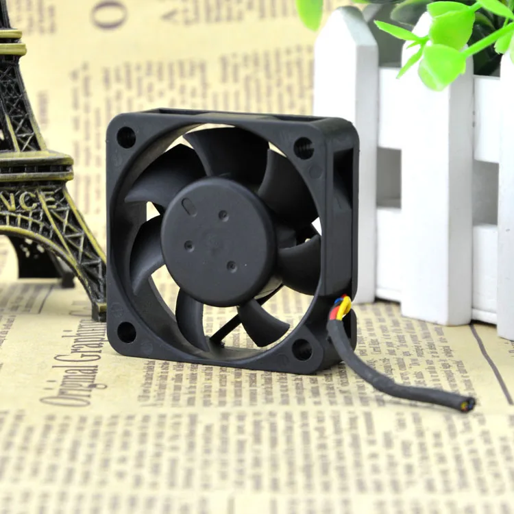 

Delta AUB0512HHB 5015 12V 0.20A 5cm 5cm 4-Wire Temperature Chassis Cooling Fan