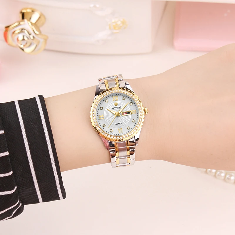 WWOOR 2022 Couple Watches Men and Women Luxury Brand Fashion Diamond Stainless Steel Quartz Pair Lovers Watch Gifts For Birthday