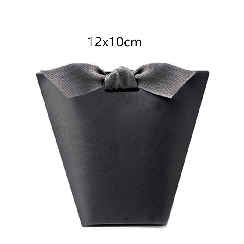 

100pcs Upscale Black White Bronzing "Merci" Candy Bag French Thank You Wedding Favors Gift Box Package Birthday Party Favor Bags