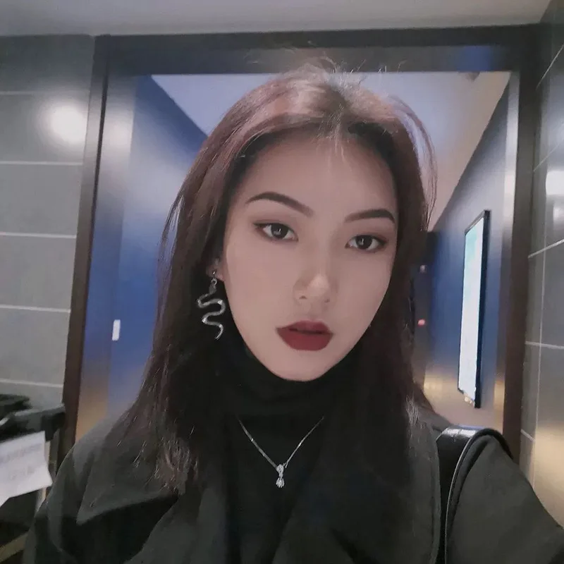 Модные Винтажные висячие серьги в форме змеи для женщин и девушек ретро