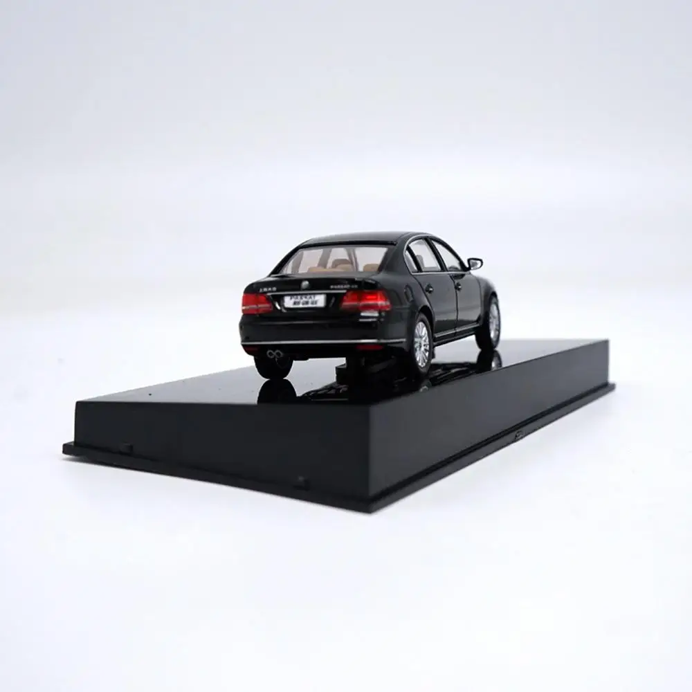 1/43 VW Volkswagen PASSAT V6 B5.5 Черные Литые под давлением автомобильные модельные игрушки, коллекционные подарки