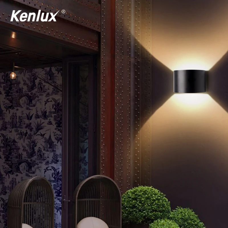 Современный светодиодный настенный светильник для дома IP65 Алюминиевый вверх